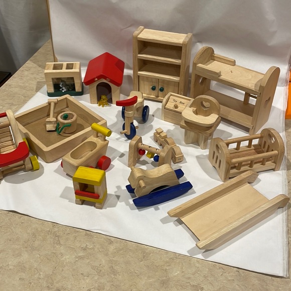 Ryan’s Room Toys Ryans Room Wooden Dollhouse Furniture Bed